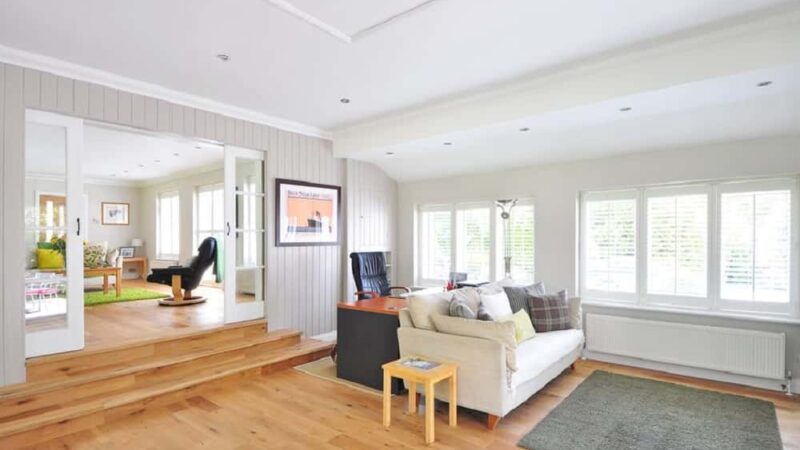 Podłogi drewniane, czyli naturalne piękno w twoim domu