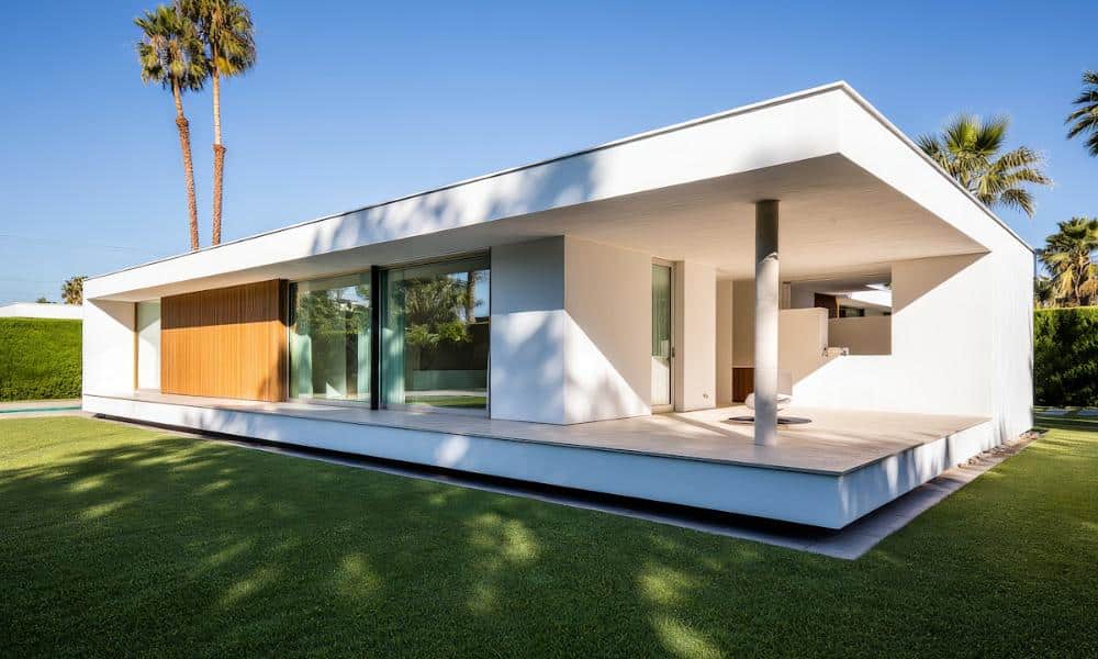 Twoja własna elektrownia: Hybrydowe OZE i magazyny energii dla pełnej niezależności