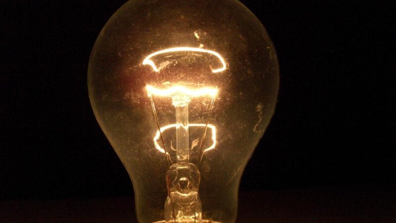 Energetyka odnawialna a stabilność sieci elektroenergetycznych: wyzwania i rozwiązania